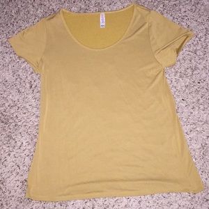 Mustard classic T LulaRoe Medium